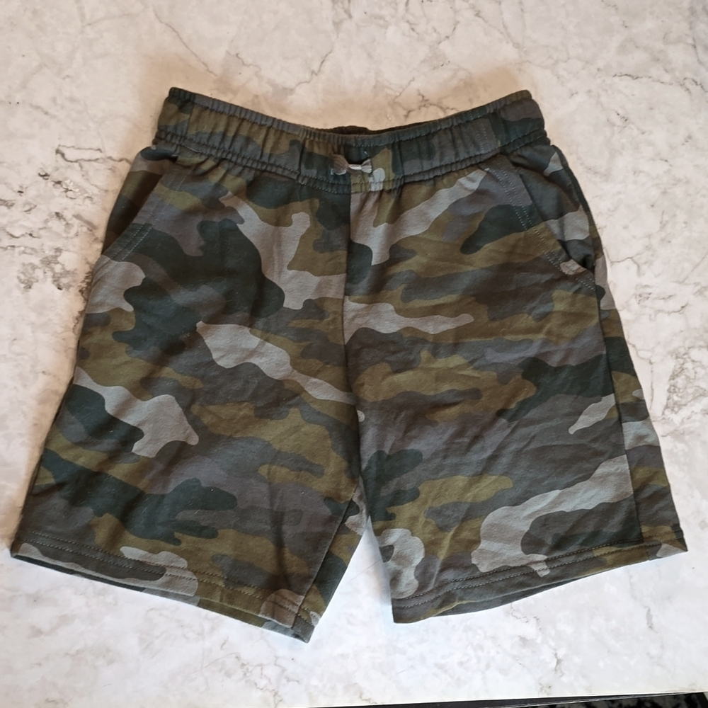 Boys Medium Cat & Jack cam sweat shorts